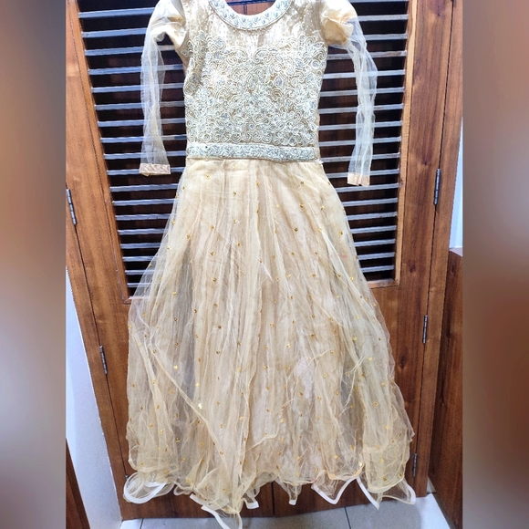 Dresses & Skirts - New gown